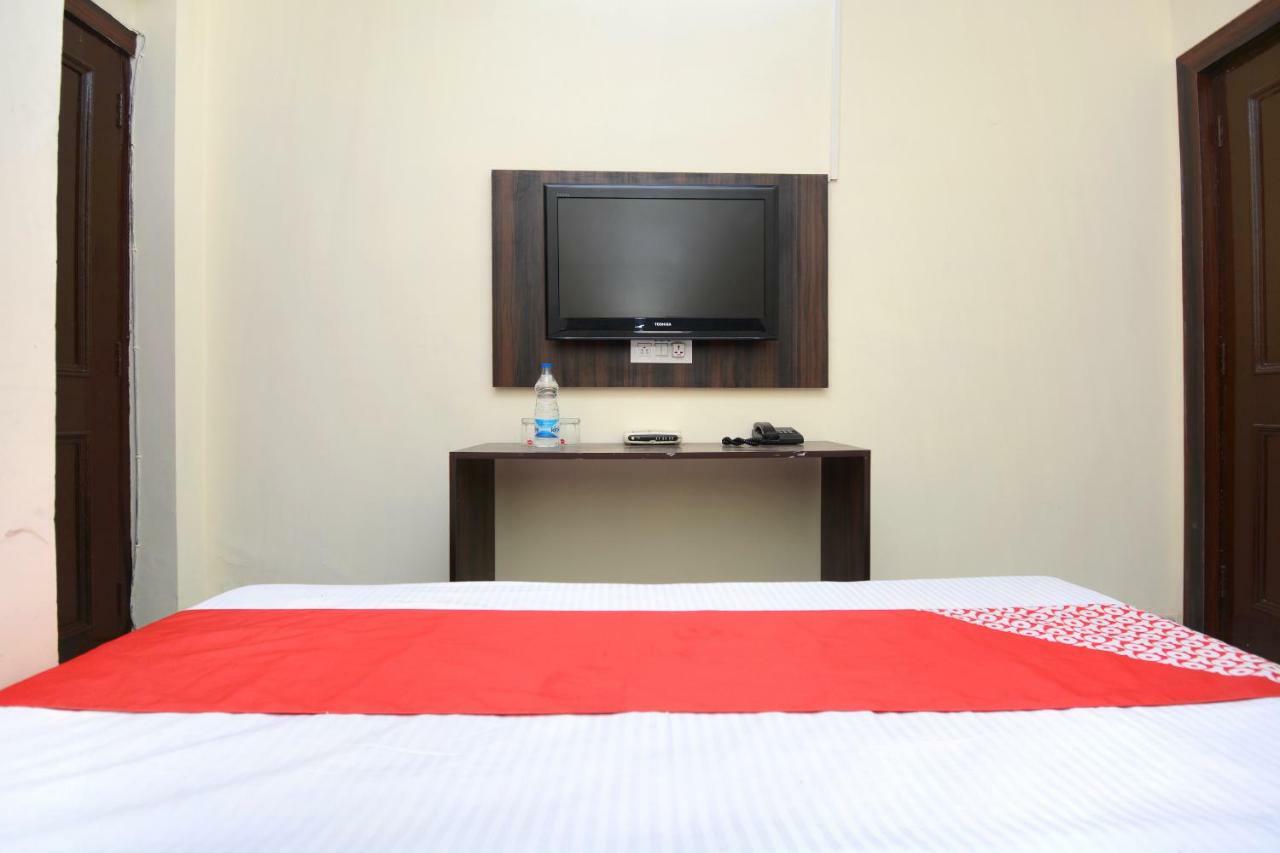 Oyo 28179 Ambay Guest House Jalandhar Luaran gambar